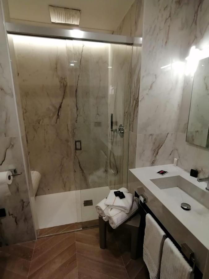 נולה Hotel Xbusiness מראה חיצוני תמונה