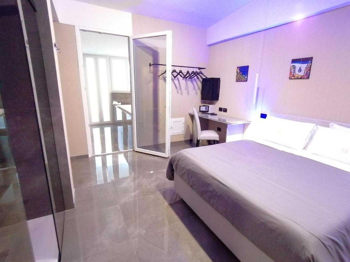 נולה Hotel Xbusiness מראה חיצוני תמונה